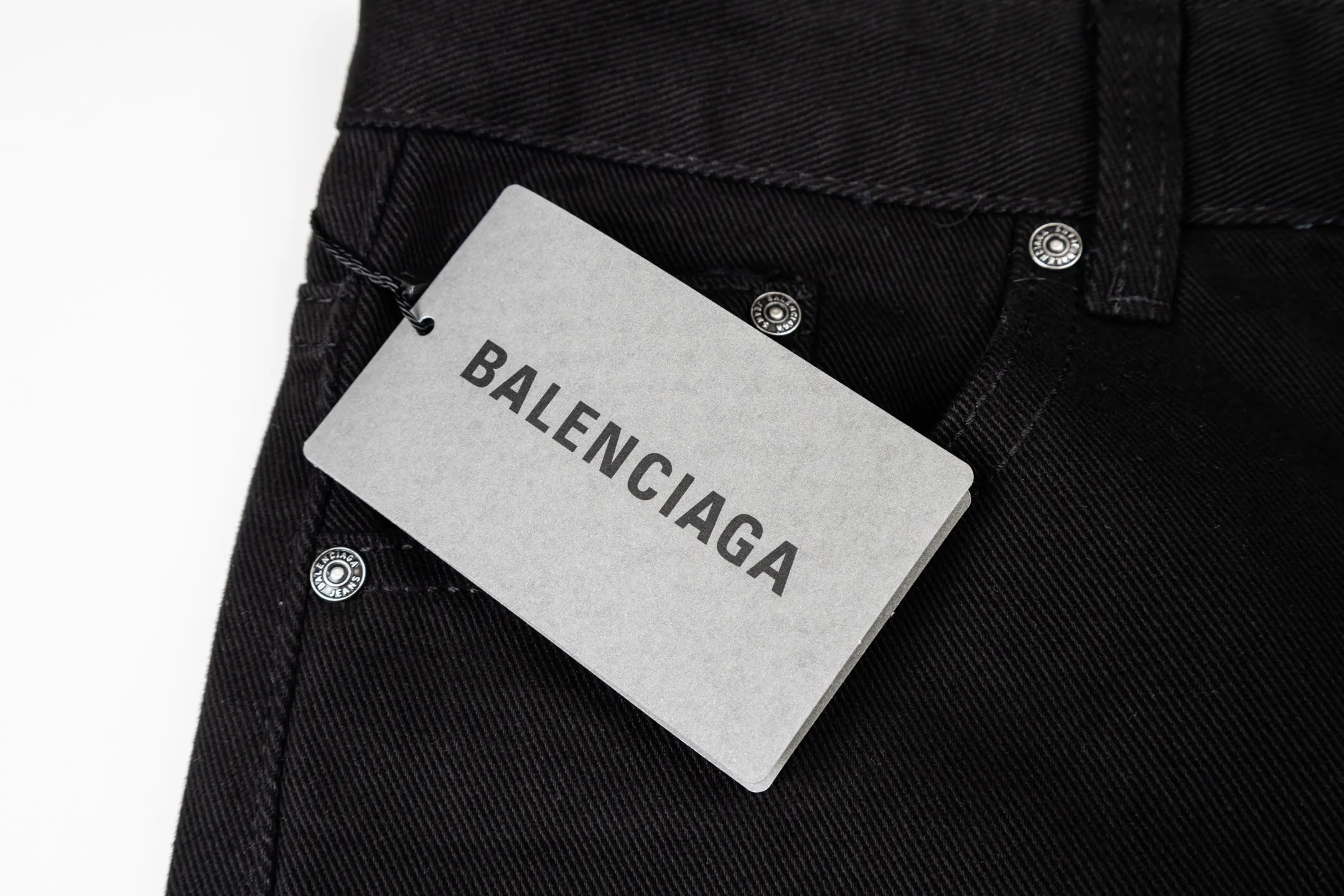 Balenciaga Classic Balenciaga ， ， ， 。 ， ， 。 ， ， 。 ， Versatile， 。 ：1907# ：Black Size：28 30 32 34 36